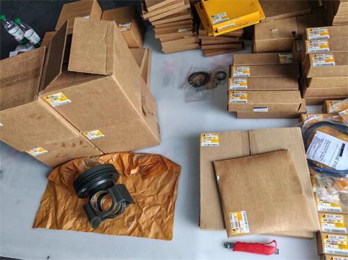 卡特彼勒攤鋪機配件全解析:道路施工的得力助手！